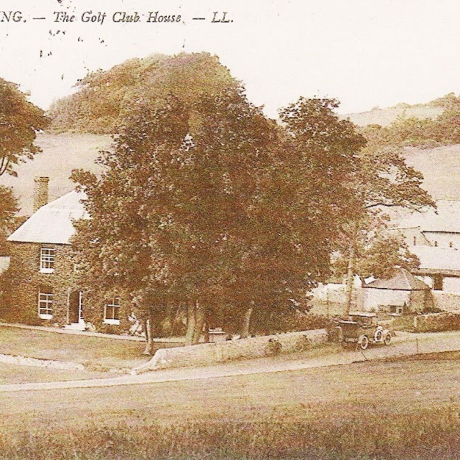 #caption-376 The Warren Farm House 1905.