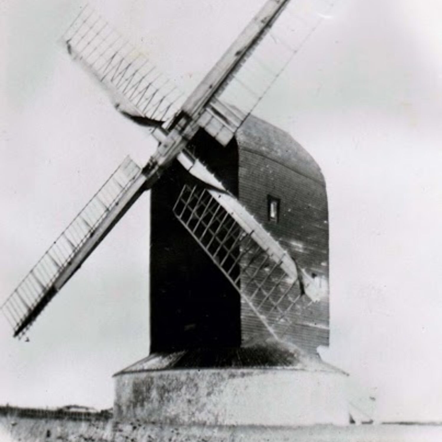 #caption-379 Broadwater Windmill was adjacent to todays 17th tee on the lower course